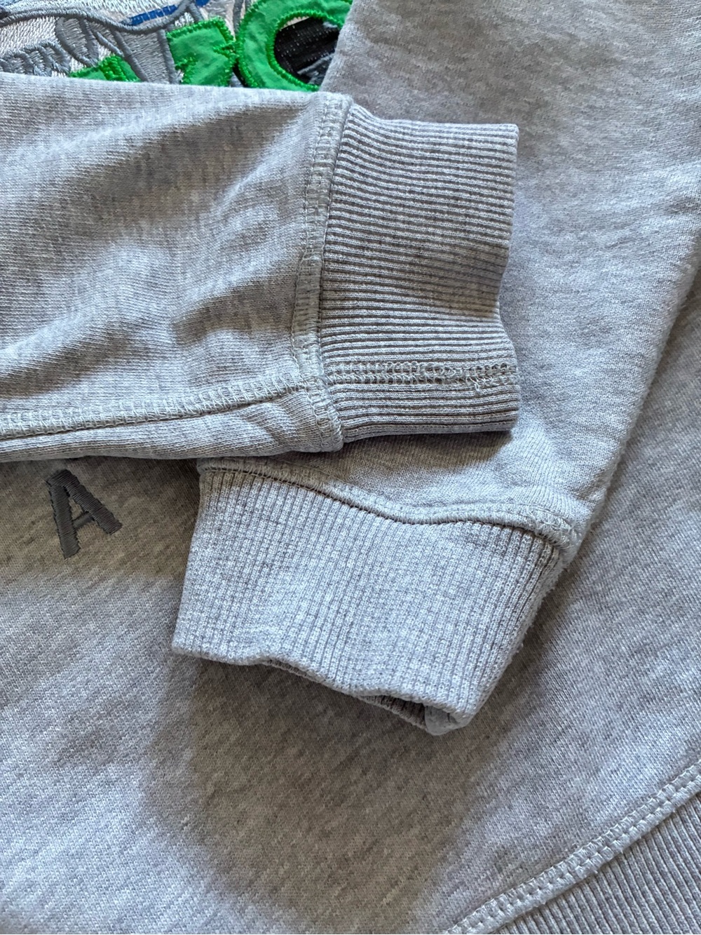 KENZO Women’s Light Gray  Embroidered Tiger Logo Sweatshirt - Picture 6 of 16